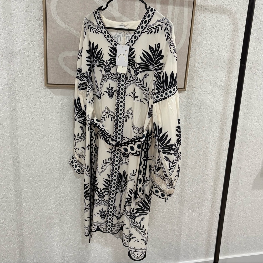 Commense Black and Cream Floral Long Sleeve Dress - Picture 2 of 8